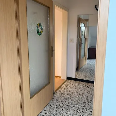 شقة First Floor Laatzen هانوفر